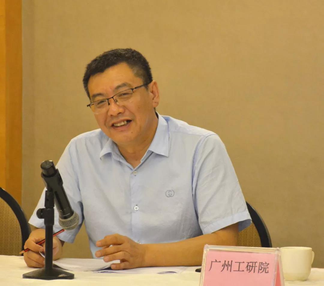 秘書(shū)長(zhǎng)